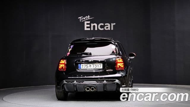 Mini Cooper S 2023 — ფოტო 4/20