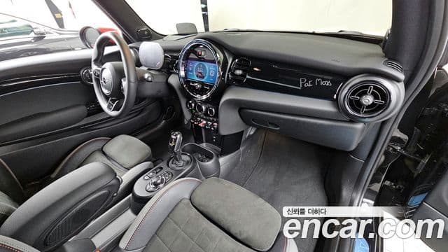 Mini Cooper S 2023 — ფოტო 7/20