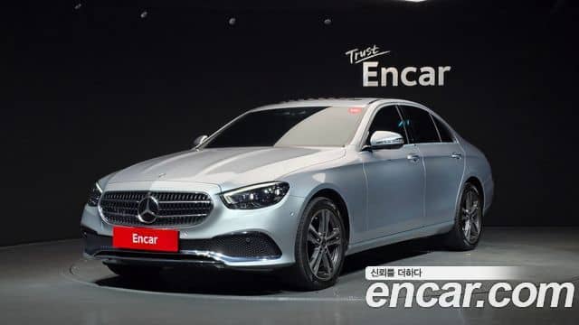 Mercedes-Benz E-Class, 2022