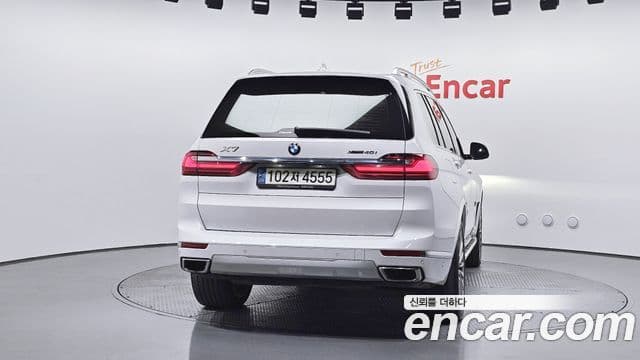 BMW X7 2021 — ფოტო 4/20