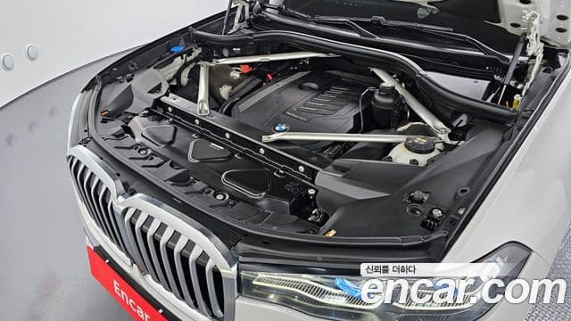 BMW X7 2021 — ფოტო 6/20