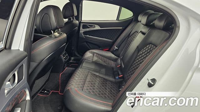 Genesis G70 2018 — фото 12 из 20