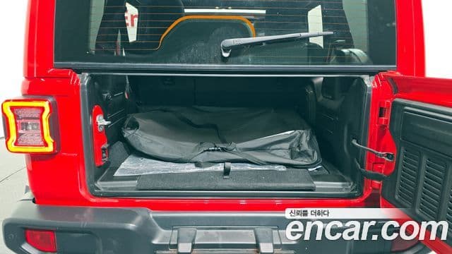 Jeep Wrangler 2021 — Şəkil 20/20