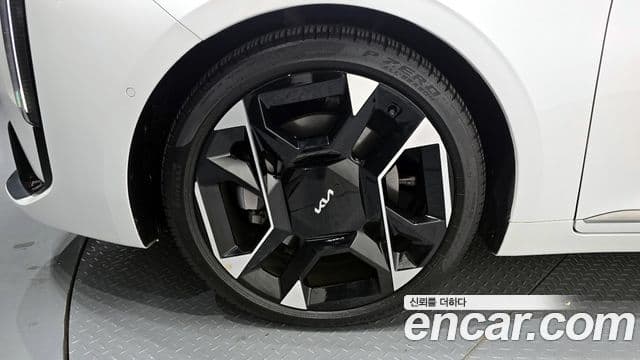Kia K8 2024 — Şəkil 4/20