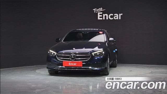 Mercedes-Benz E-Class 2022 — ფოტო 2/19
