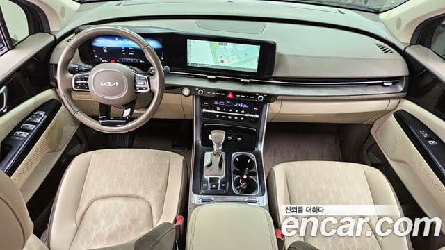 Kia Carnival 2022 — фото 7 из 20