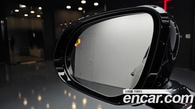 Genesis GV80 2020 — ფოტო 17/20