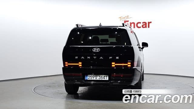 Hyundai Santa Fe 2023 — ფოტო 4/20