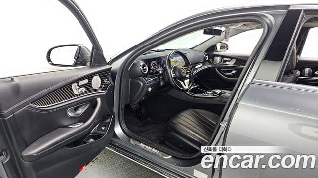 Mercedes-Benz E-Class 2020 — Şəkil 10/20