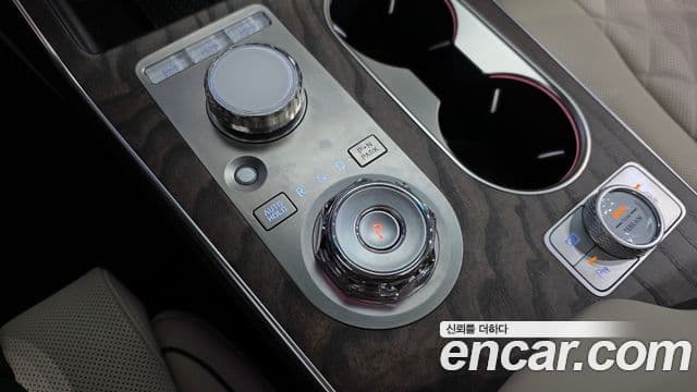 Genesis GV80 2023 — Şəkil 8/20