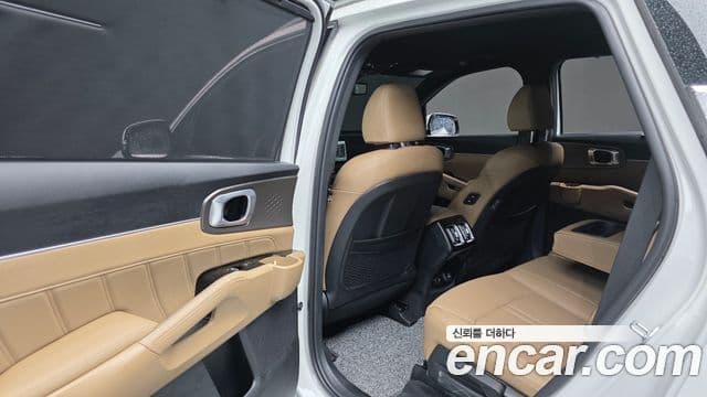 Kia Sorento 2025 — Şəkil 17/20