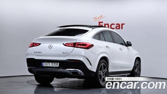 Mercedes-Benz GLE-Class 2021 — ფოტო 1/20