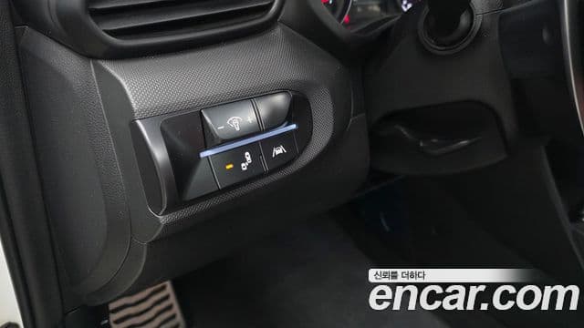Hyundai Veloster 2021 — ფოტო 18/20