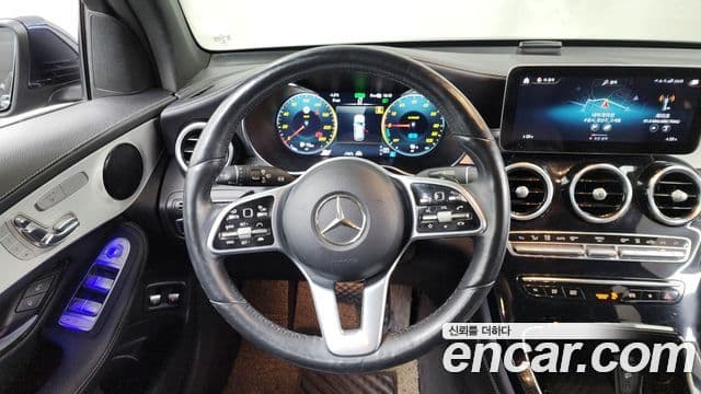 Mercedes-Benz GLC-Class 2020 — ფოტო 13/20