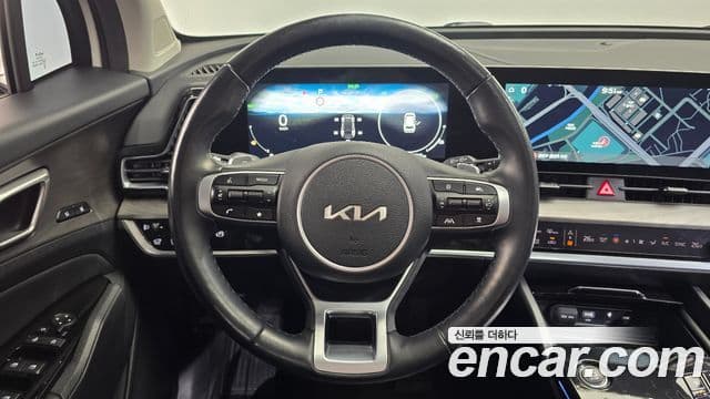 Kia Sportage 2021 — ფოტო 13/20