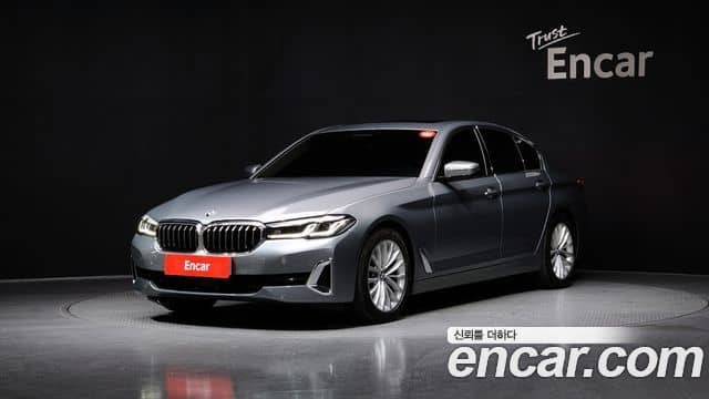 BMW 5 Series, 2022