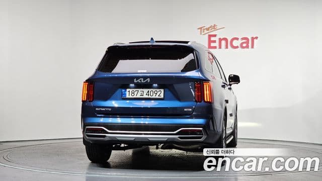 Kia Sorento 2023 — Şəkil 4/20