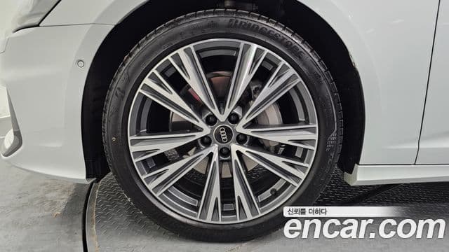 Audi A6 2023 — ფოტო 5/20