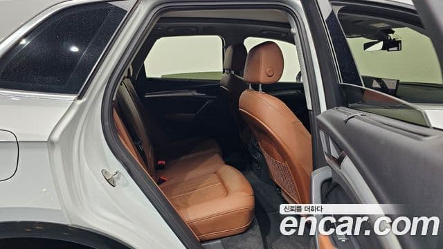 Audi Q5 2022 — фото 12 из 20