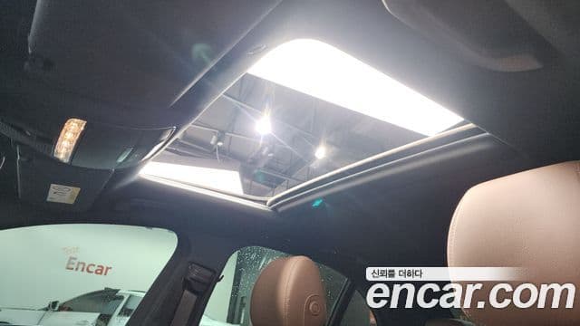 Mercedes-Benz E-Class 2022 — ფოტო 20/20
