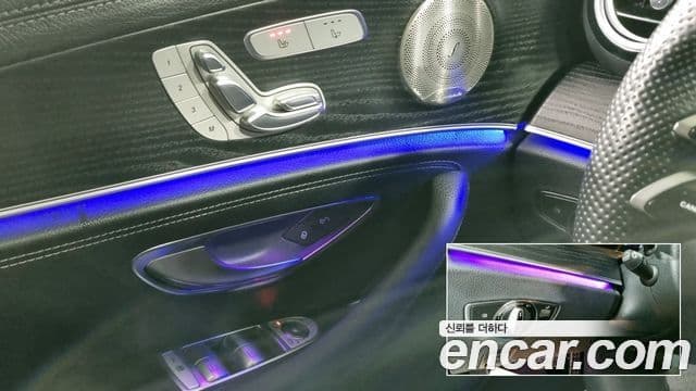 Mercedes-Benz E-Class 2022 — фото 17 из 18