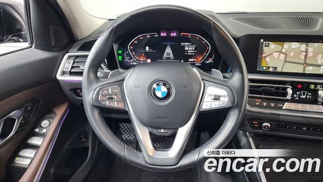 BMW 3 Series 2022 — Şəkil 13/20