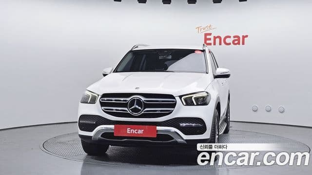 Mercedes-Benz GLE-Class 2019 — Photo 17/20