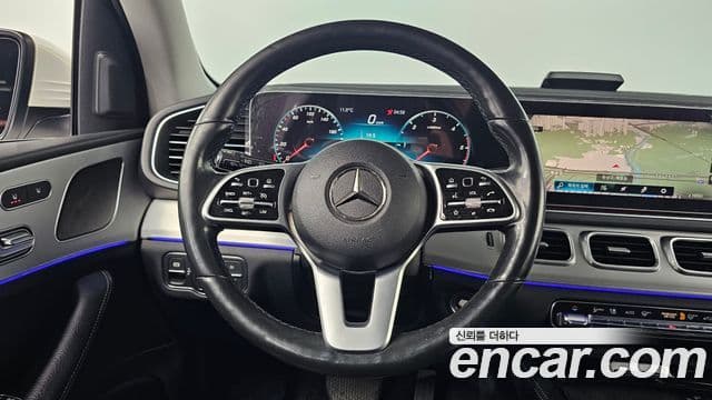 Mercedes-Benz GLE-Class 2019 — Photo 7/20