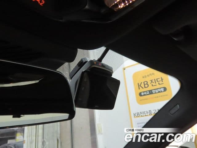 BMW 5 Series 2024 — Photo 12/20