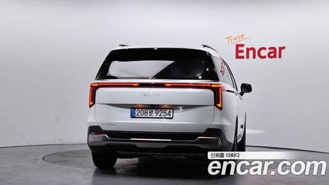Kia Carnival 2024 — Şəkil 3/20