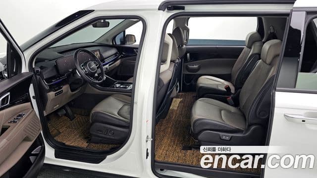 Kia Carnival 2024 — Şəkil 9/20