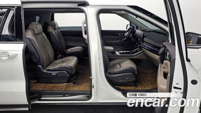 Kia Carnival 2024 — Şəkil 11/20