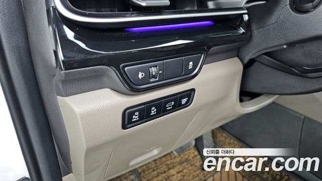 Kia Carnival 2024 — Şəkil 15/20