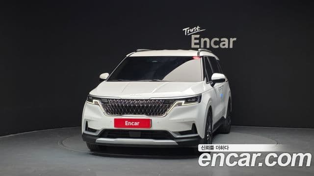Kia Carnival 2023 — Фото 3/20