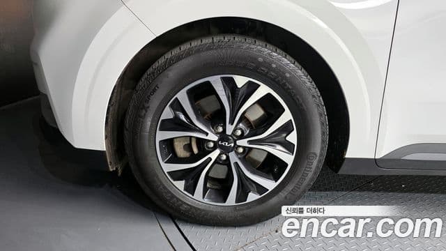 Kia Carnival 2023 — Фото 5/20