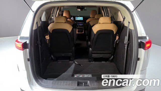 Kia Carnival 2023 — Фото 20/20