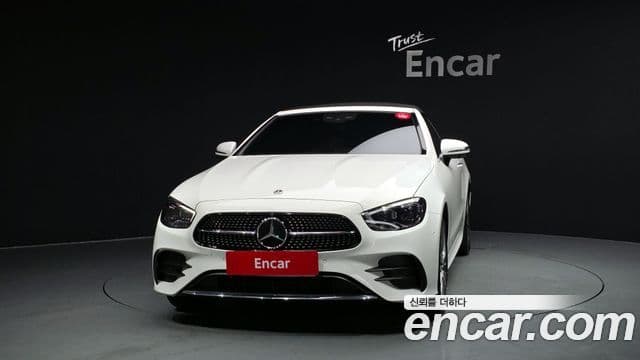 Mercedes-Benz E-Class 2021 — ფოტო 19/20