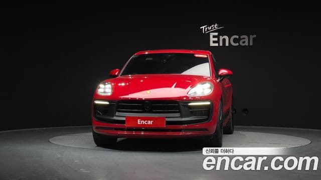 Porsche Macan 2022 — фото 3 из 20