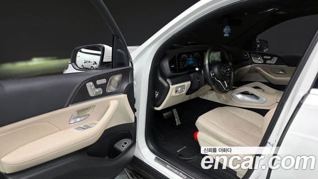 Mercedes-Benz GLS-Class 2022 — фото 10 из 20