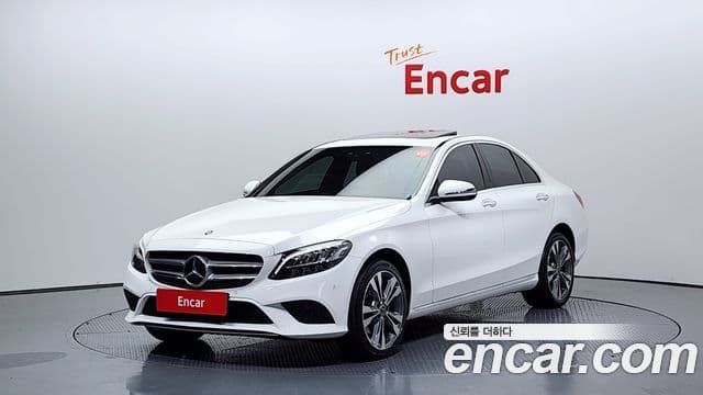 Mercedes-Benz C-Class 2020 — ფოტო 1/20