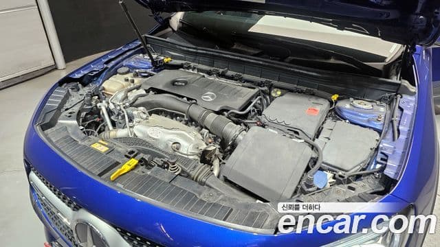 Mercedes-Benz GLB-Class 2020 — Фото 6/20