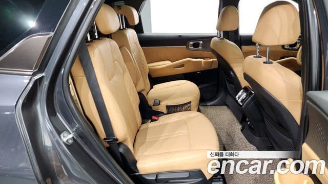 Kia Sorento 2021 — фото 12 из 20
