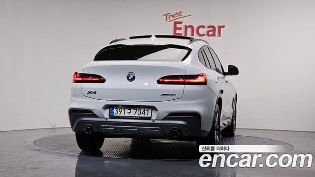 BMW X4 2021 — ფოტო 4/20