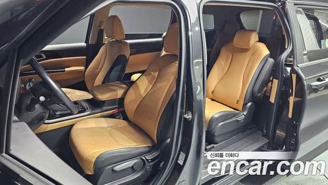 Kia Carnival 2020 — Фото 11/20