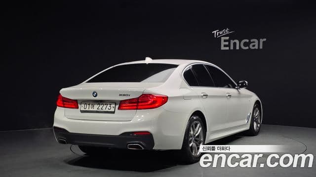 BMW 5 Series 2018 — Şəkil 2/20