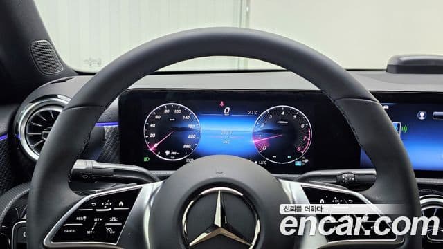 Mercedes-Benz A-Class 2025 — ფოტო 4/17