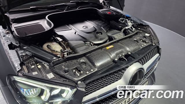 Mercedes-Benz GLE-Class 2021 — ფოტო 6/20