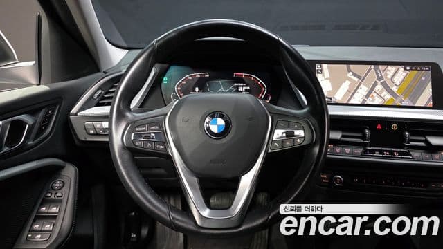 BMW 1 Series 2021 — ფოტო 12/20