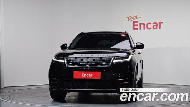 Land Rover Range Rover Velar 2024 — Фото 3/20