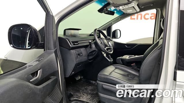Hyundai Staria 2025 — ფოტო 11/20